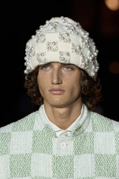 Look 96